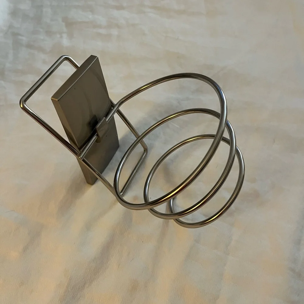 Blow Dry Holder- Use with Command Strips